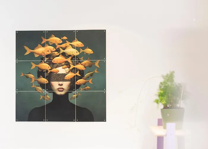 Bunter Hund - Hund, Parkplatz, Wintergarten